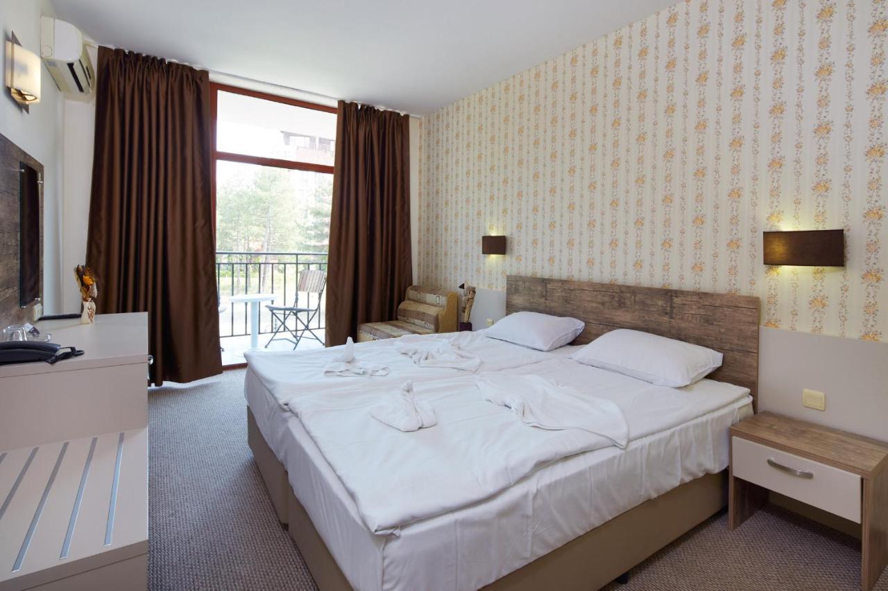 סאני ביץ' Hotel Lira מראה חיצוני תמונה