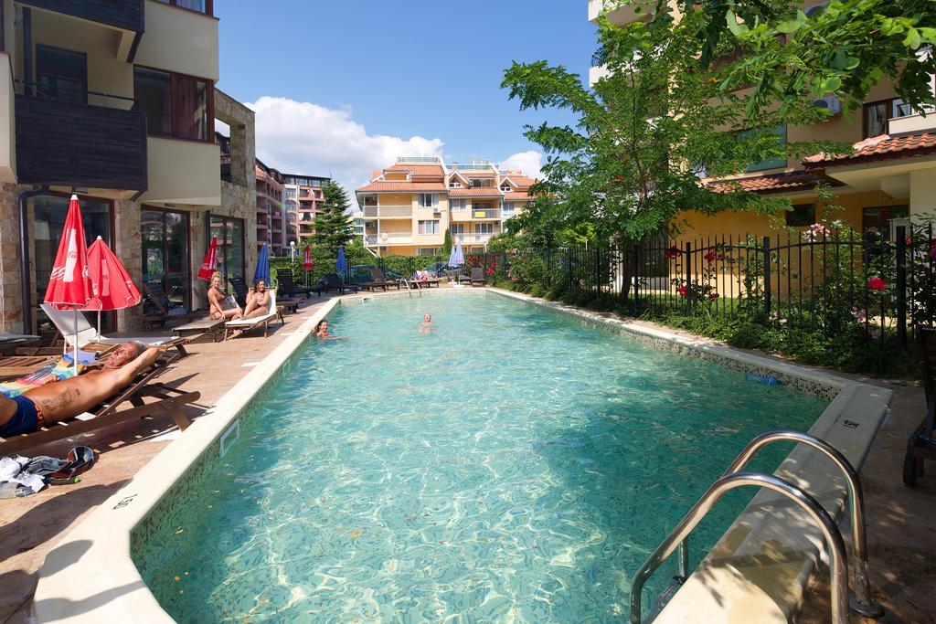 סאני ביץ' Hotel Lira מראה חיצוני תמונה
