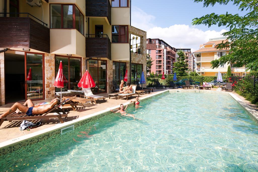 סאני ביץ' Hotel Lira מראה חיצוני תמונה