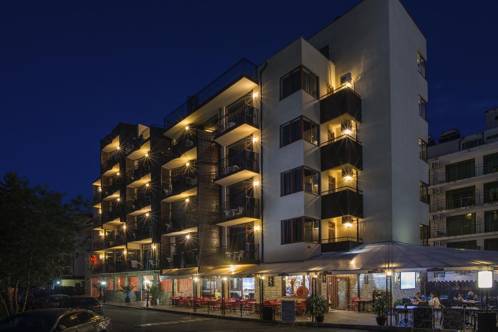 סאני ביץ' Hotel Lira מראה חיצוני תמונה
